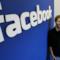 Mark Zuckerberg e il logo di Facebook