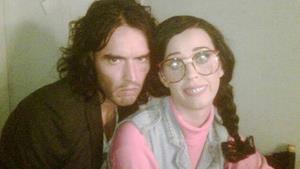 Katy Perry hot e nerd nel nuovo video di "Last friday night"