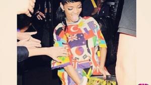 Rihanna e la borsa Vivienne Westwood a forma di pene!