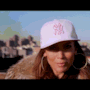 Jennifer Lopez con cappellino dei New York Yankees