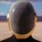 L'enigmatico casco dietro cui si nascondono i Daft Punk