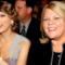 La mamma di Taylor Swift ha un cancro, i fan pregano per lei