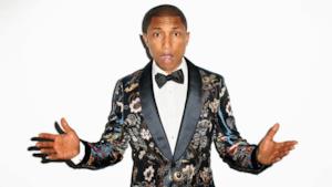 Pharrell Williams in giacca e papillon