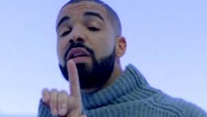 Drake balla nel video di Hotline Bling