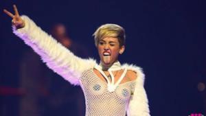 Miley Cyrus, Drive: il nuovo singolo da Bangerz parla dell'ex Liam Hemsworth?
