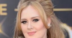 Primo piano della cantante inglese Adele 