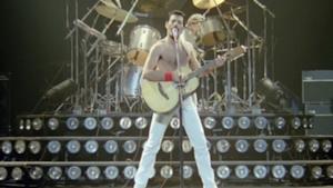 Freddie Mercury sul palco di Montreal, 1981