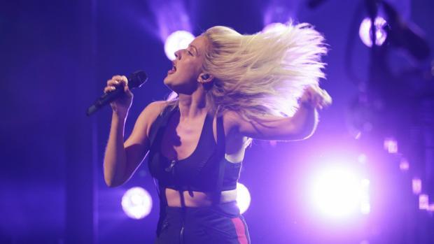 Ellie Goulding all&#39;Apple Music Festival 2015