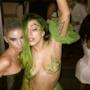 Lady Gaga vestita da marijuana Halloween 2012 foto - 5