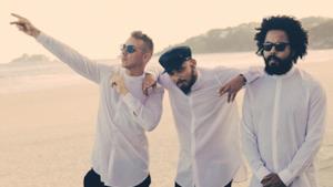 Major Lazer & Showtek - videoclip Believer