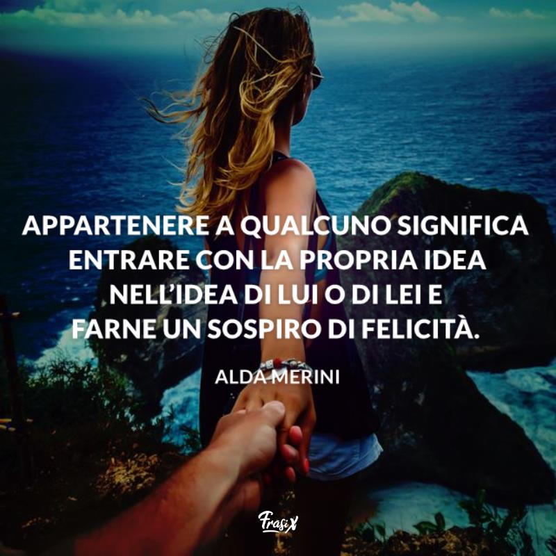 Frasi sulla vita di coppia merini Ragazza tiene la mano del fidanzato
