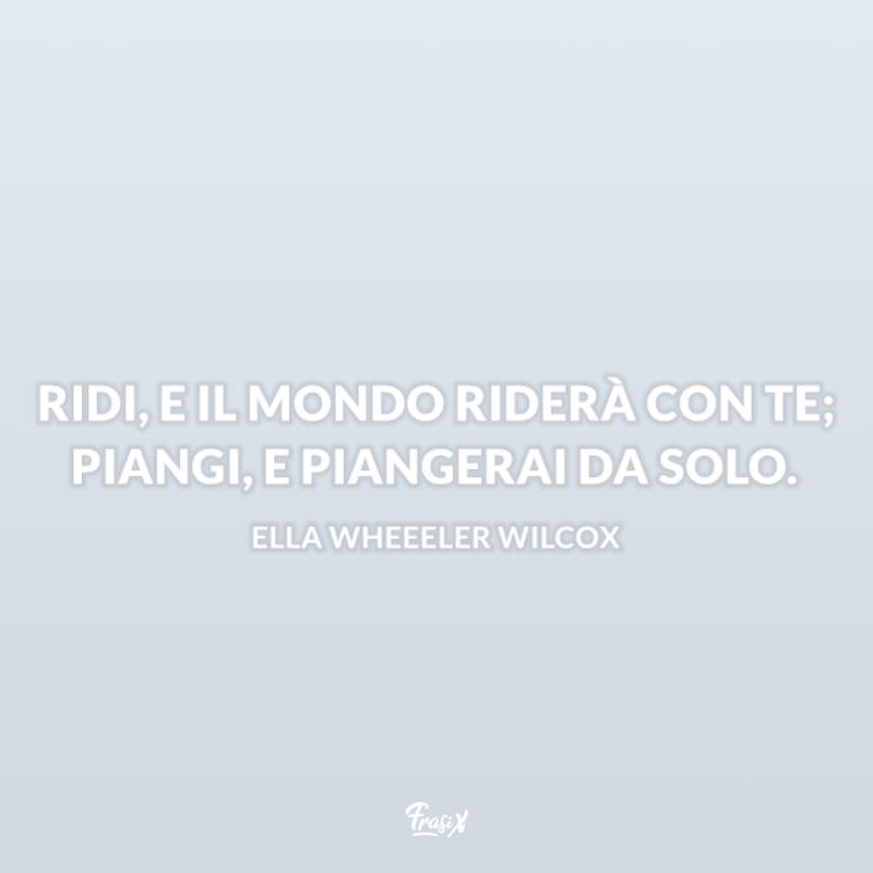 Frasi sul sorriso wilcox Sfondo grigio
