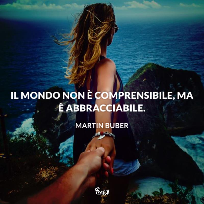 Frasi sugli abbracci buber Ragazza tira il ragazzo per un braccio