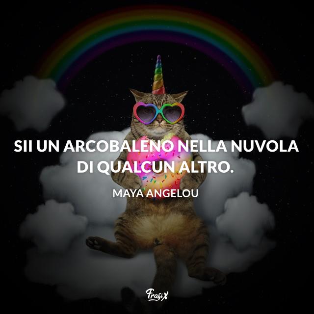 Frasi sull'arcobaleno maya Foglie verdi in primo piano