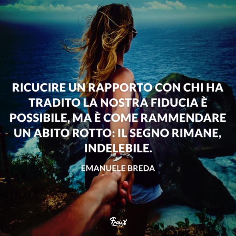 Frasi tradimento breda Donna tiene la mano di un uomo