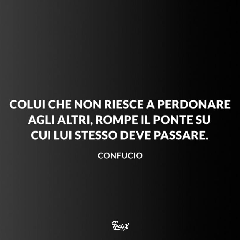 Frasi sul perdono Confucio Sfondo nero