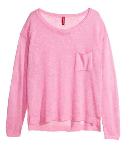 Pullover di H&M per il look low cost di Emma Stone in rosa