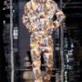 Giacca e pantaloni con stampe oversize per l'uomo Versace 2014-15