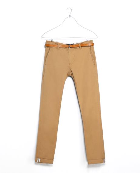 Per la tua estate 2014 il chino di Zara è ideale per l'outfit alla Zac Efron