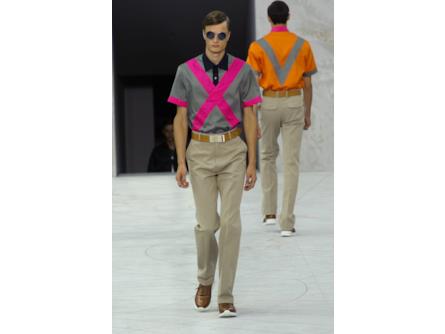 Louis Vuitton spring summer 2015 collection uomo, polo con cromie a  contrasto rosa shocking e blu navy | Insane Inside