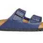 Sandalo piatto blu di Birkenstock per l'estate 2014