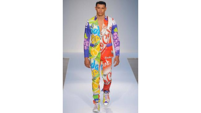 Collezione primavera estate 2015 di Moschino by Jeremy Scott , London fashion Week