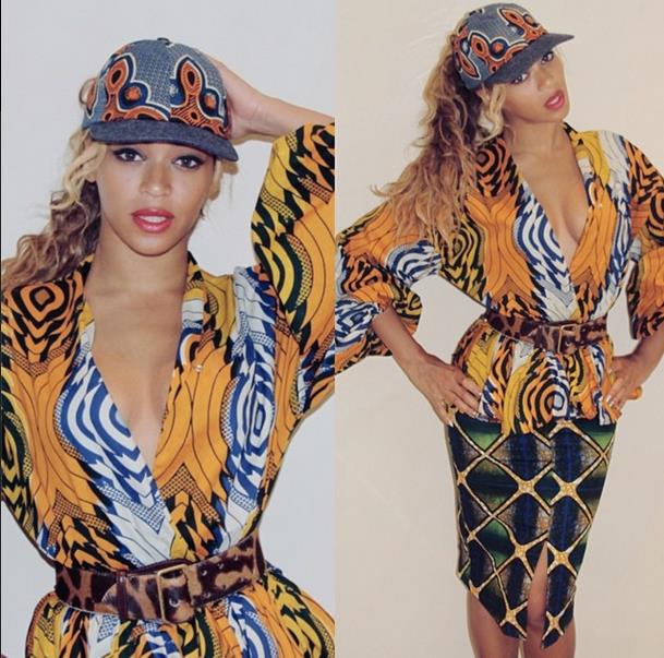 La cantante americana con un outfit african print