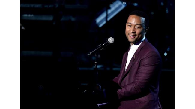 BET Awards 2014 John Legend si è esibito durante la serata 