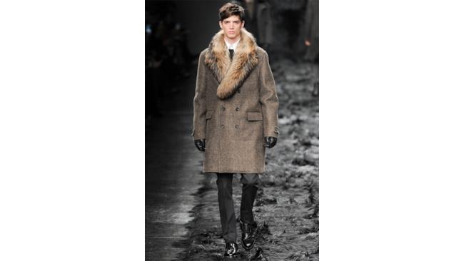 Un uomo elitario quello di Fendi per la fall winter 2014-15