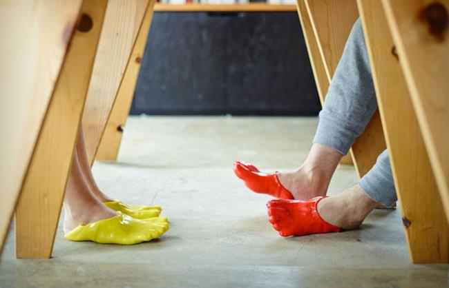 FONDUE SLIPPERS sono le scarpe pensare ed ideate da Satsuki Ohata