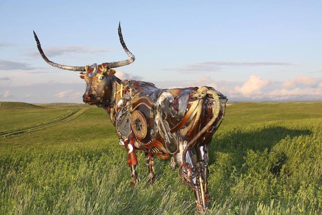 John Legend è lo scultore di opere metalliche deol South Dakota
