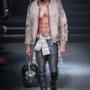 Philipp Plein fa sfilare l'uomo con la pelliccia durante la Milano Fashion Week