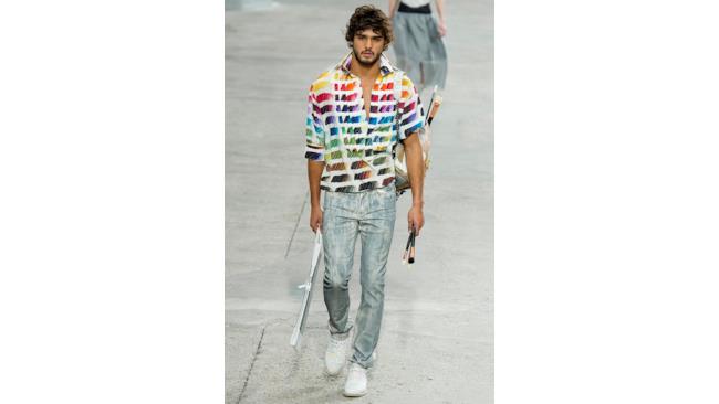 Per l'estate 2014 colora i tuoi capi con un outfit sportswear