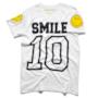 T-shirt di Happiness con Smiley sulle maniche