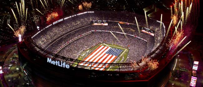Super Bowl 2014: Bruno Mars e Puppy Love i vincitori della serata Bruno Mars e Puppy Love da favola per il Super Bowl 2014