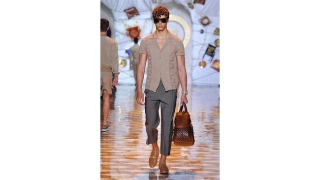 La nuova collezione di Versace per la primavera estate 2015, Milano Fashion Week