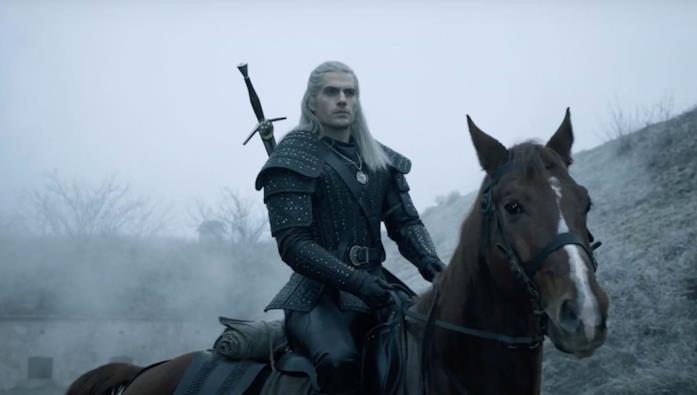 In attesa di The Witcher: i dettagli rivelati dalla showrunner Henry Cavill e il cavallo Rutilia in The Witcher