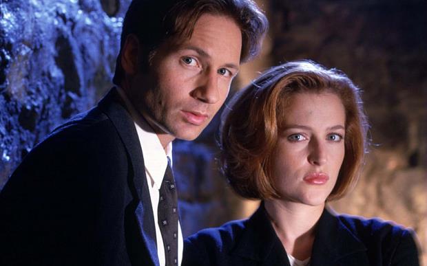 Gillian Anderson e David Duchovny, in freddo agli inizi di X-Files Dana Scully e Fox Mulder di X-Files