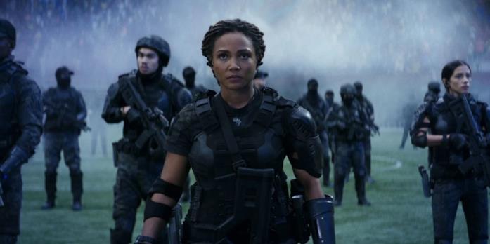 La guerra di domani avrà un sequel? Le idee offerte dal film (e dal regista) Jasmine Mathews in una scena del film La guerra di domani