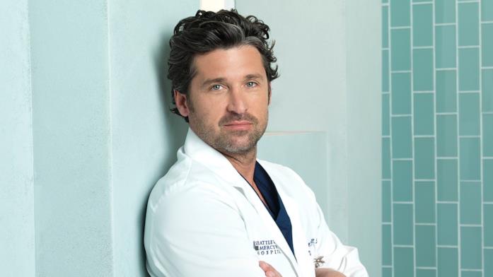Un'immagine promozionale di Patrick Dempsey in Grey's Anatomy Patrick Dempsey ha interpretato Derek Shepherd per 11 stagioni di Grey's Anatomy