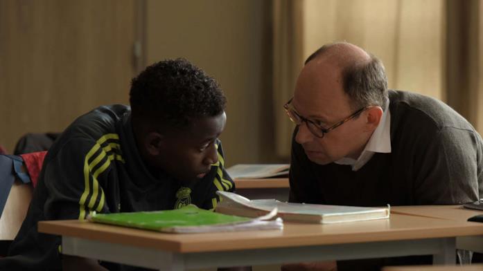 Il professore cambia scuola Una scena tra i banchi in Il professore cambia scuola