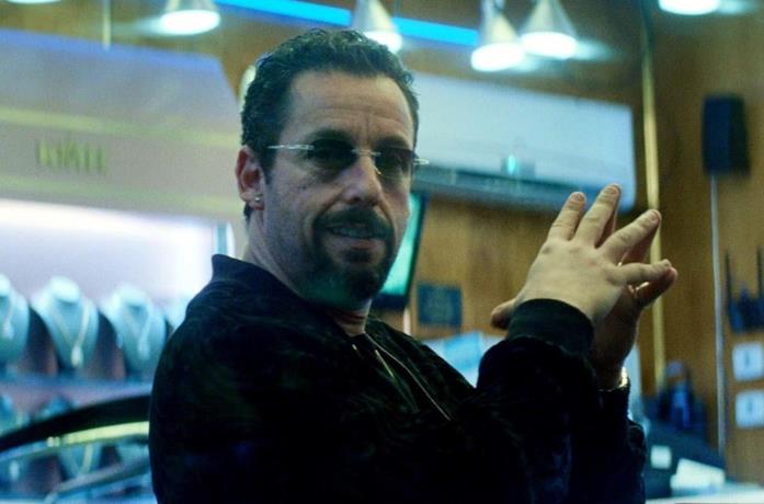 Adam Sandler in una scena del film Uncut Gems
