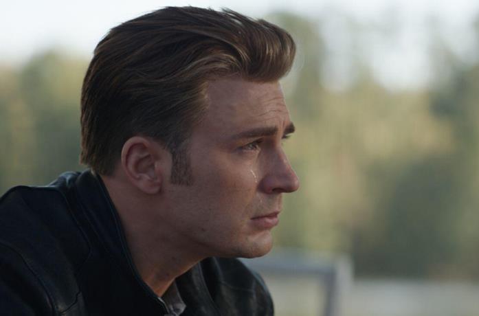 Captain America piange