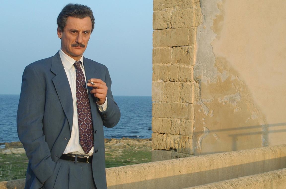Giorgio Tirabassi in una scena della mini-serie Paolo Borsellino