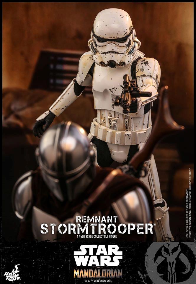 Stormtrooper action figure di Hot Toys Stormtrooper nuova action figure di Hot Toys che combatte in The Mandalorian