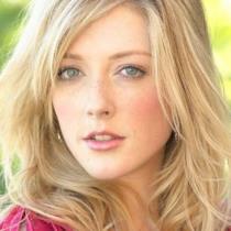 Jennifer Finnigan