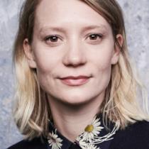 Mia Wasikowska