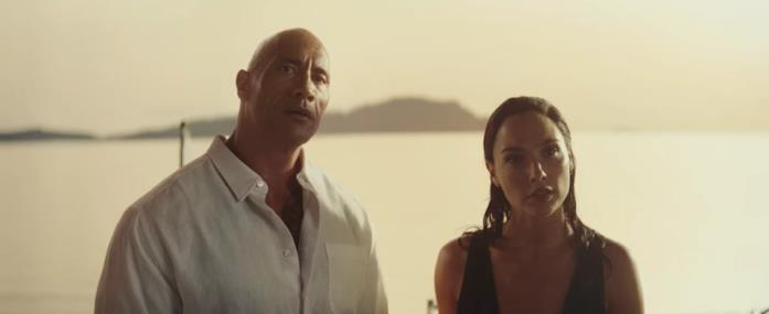 Red Notice: il finale spiegato Dwayne Johnson e Gal Gadot
