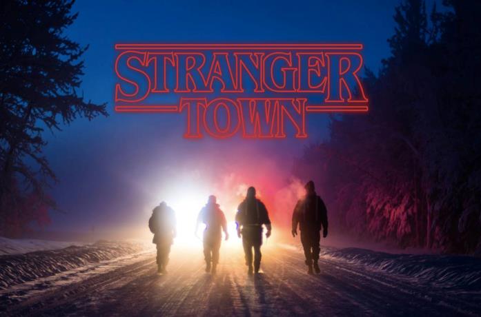Il logo di Stranger Town