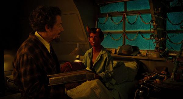 Trevor "Broom" Bruttenholm - John Hurt John Hurt nel film
